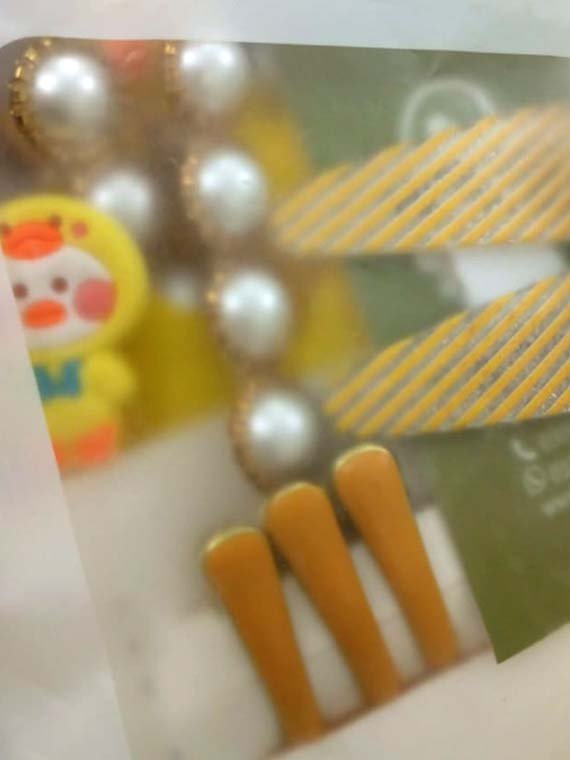 Pearl Adorned Hair Clip Pouch